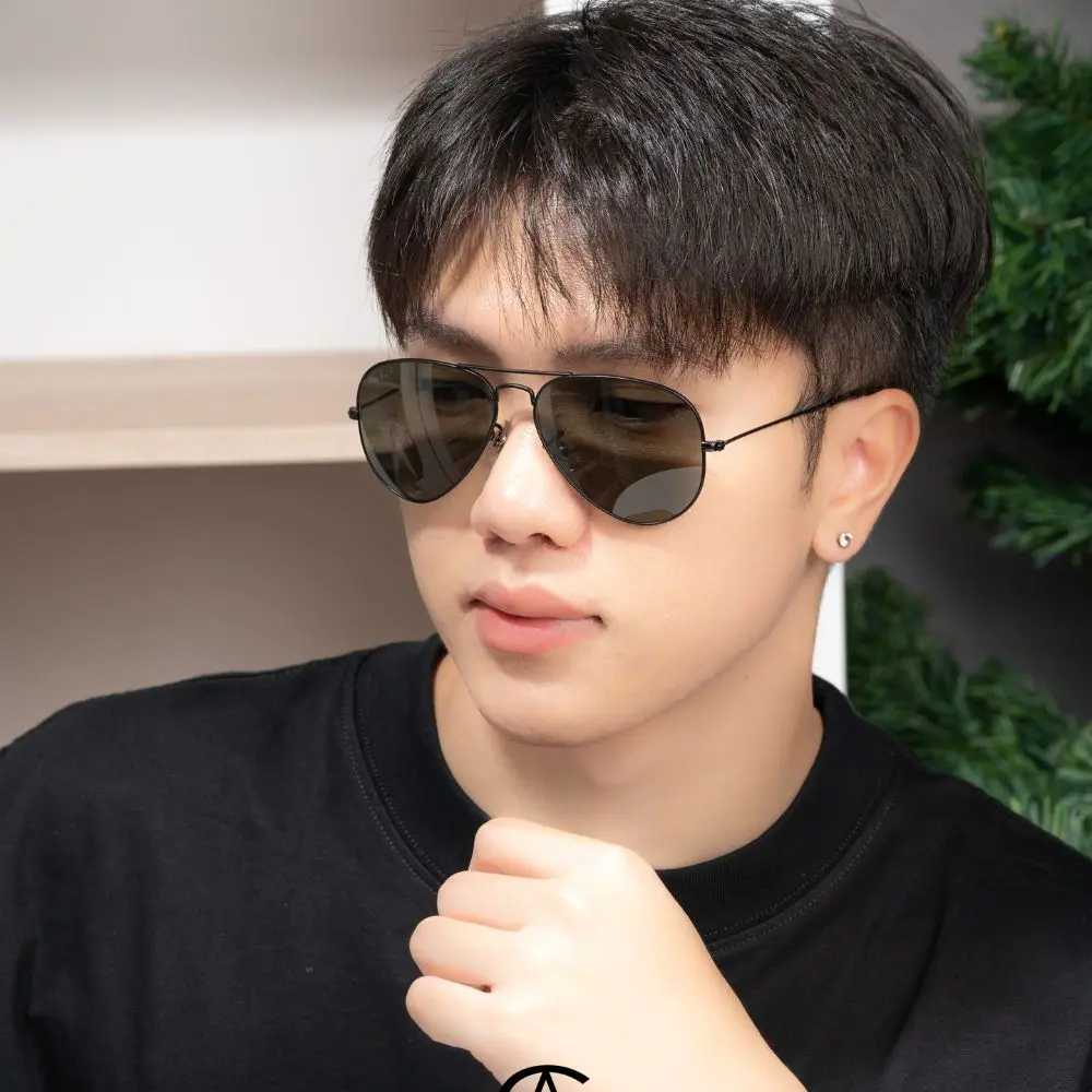 แว่น Ray-Ban RB3025 W3361 คนใส่