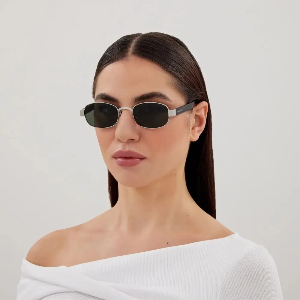 แว่น YSL 706 002 คนใส่