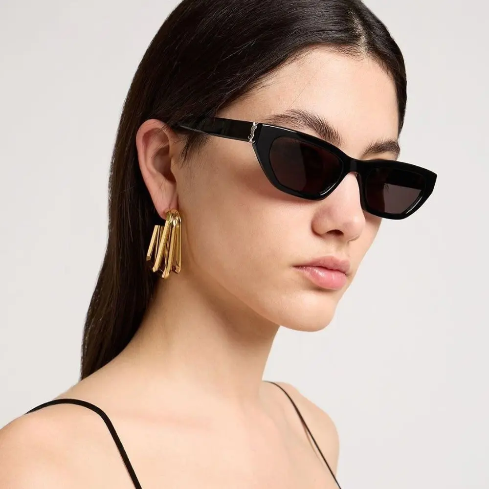 แว่น YSL M126 001 คนใส่