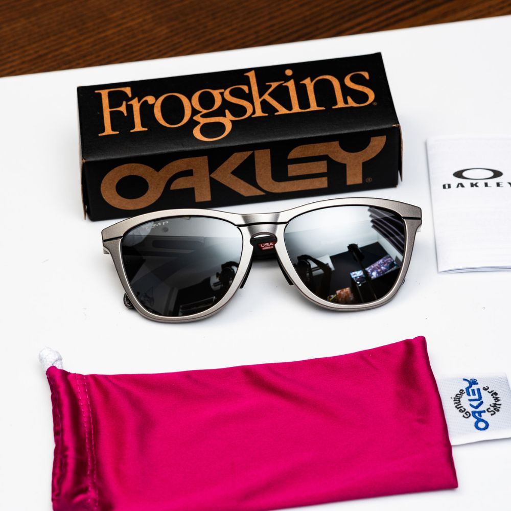 แว่น Oakley OO9284A 928415 หน้า
