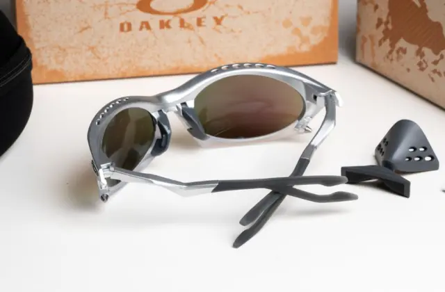 Oakley Plantaris OO9437 943713 ขา