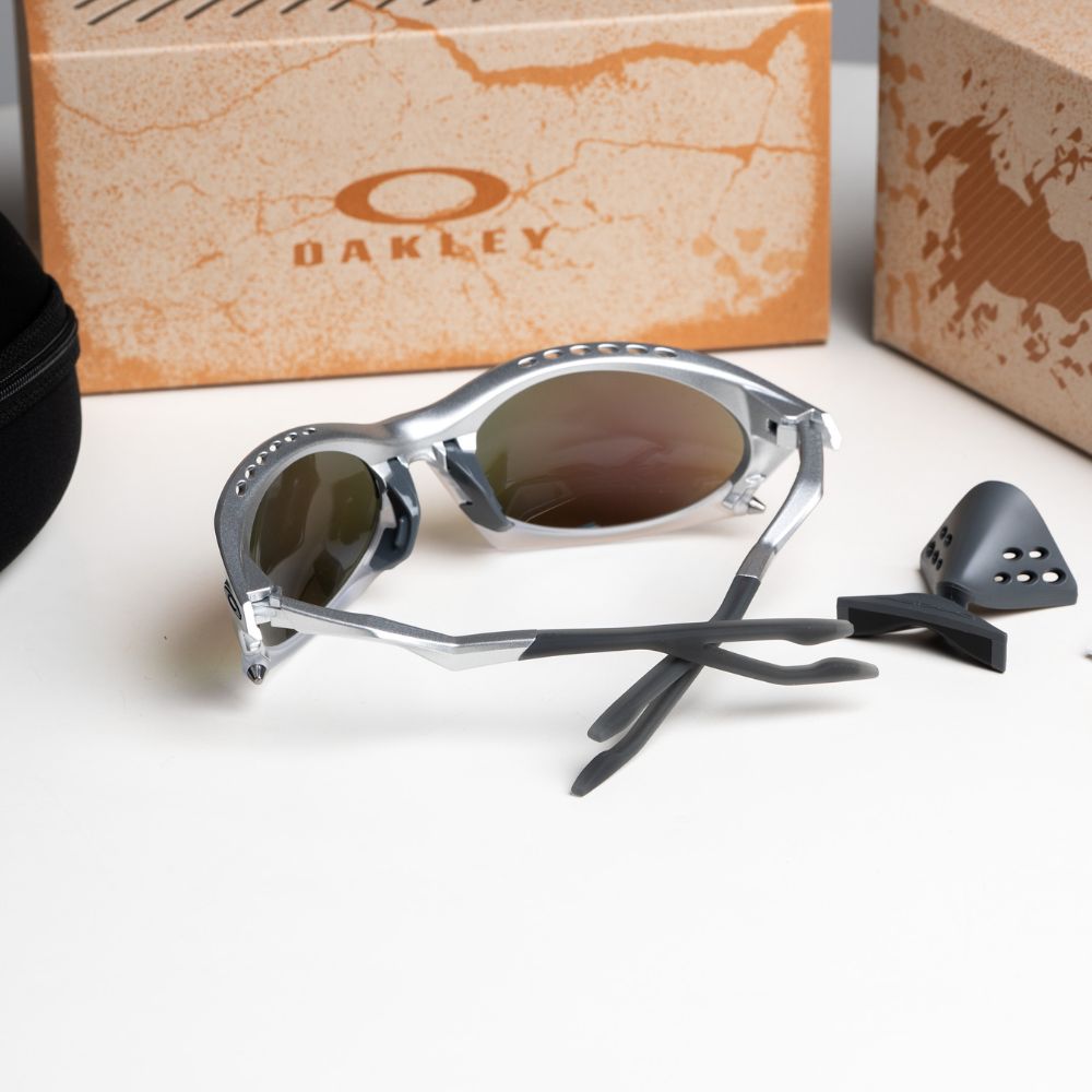 Oakley Plantaris OO9437 943713 ขา