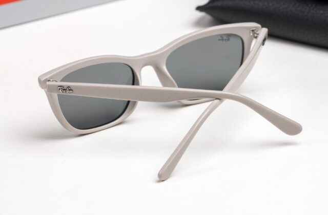แว่น Ray-Ban RB4474D 685887 ขา