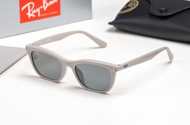 แว่น Ray-Ban RB4474D 685887