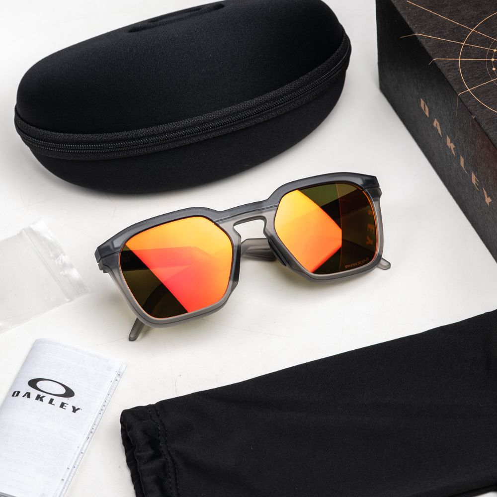 แว่น Oakley OO9533 953302 หน้า