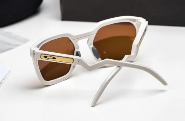 แว่น Oakley OO9533 953307 ขา